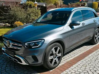 Gebraucht Mercedes GLC300 245 PS (180 kW) 2019 Grau SUV