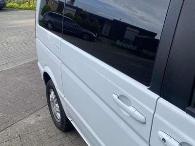Mercedes Viano