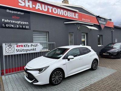 Gebraucht Toyota Corolla Hybrid Team 98 PS (72 kW) 2021 Weiß Limousine