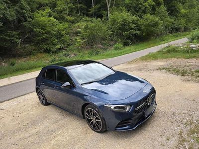 Gebraucht Mercedes A250 160 PS (117 kW) 2022 Blau Kleinwagen