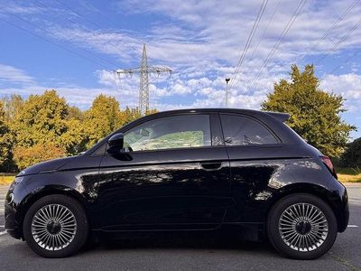 Schwarz Gebraucht 2023 Fiat 500e Icon Kleinwagen | 19.000 € (Guter Preis)