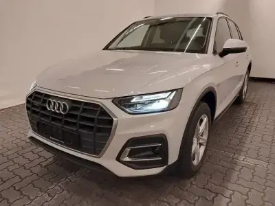 Używany Audi Q5 Ambiente 204 KM (150 kW) 2023 Biały SUV