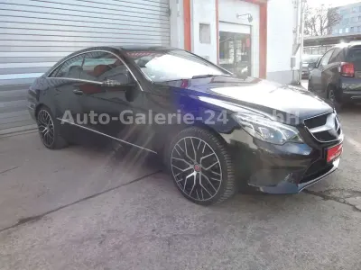 Gebraucht Mercedes E250 204 PS (150 kW) 2013 Schwarz Coupé