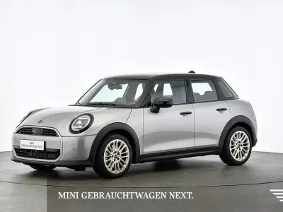 Gebraucht Mini Cooper Favoured 156 PS (114 kW) 2024 Silber Kleinwagen