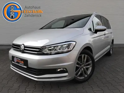 Gebraucht VW Touran Highline 150 PS (110 kW) 2021 Silber Van / Kleinbus