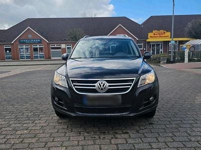 Second-hand VW Tiguan 140 CP (102 kW) 2010 Negru SUV