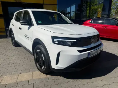 Gebraucht Opel Frontera Edition 145 PS (106 kW) 2025 Arktis weiß SUV