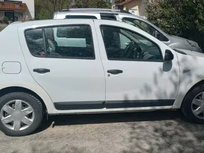 Brugt Dacia Sandero 75 HK (55 kW) 2009 Hvid Sedan