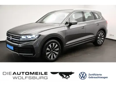 Gebraucht VW Touareg Elegance 286 PS (210 kW) 2024 Siliziumgrau metallic (metallic) SUV