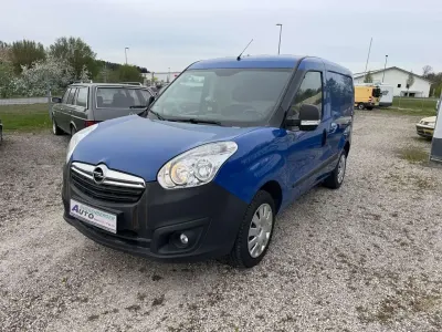 Begagnad Opel Combo Edition 95 HK (69 kW) 2018 Blå Minibuss