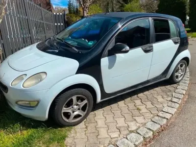 Usata Smart ForFour Pure 64 CV (47 kW) 2005 Nero Utilitaria
