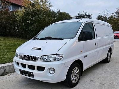 Hyundai H-1