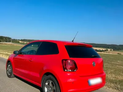 Gebraucht VW Polo 60 PS (44 kW) 2010 Rot Kleinwagen