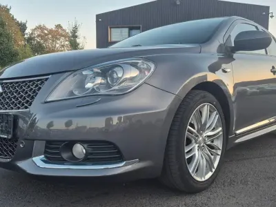 Gebraucht Suzuki Kizashi Sport 178 PS (130 kW) 2011 Grau Limousine