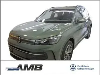 Gebraucht VW Tiguan Life 150 PS (110 kW) 2025 Grün SUV