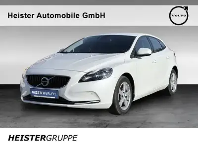 Gebraucht Volvo V40 Business Edition 120 PS (88 kW) 2018 Weiß Limousine