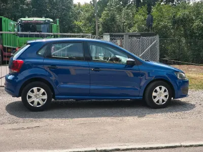Gebraucht VW Polo 85 PS (62 kW) 2010 Blau Kleinwagen