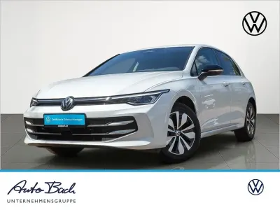 Gebraucht VW Golf VIII Goal 150 PS (110 kW) 2025 Weiß Limousine