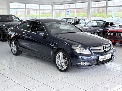 Gebraucht Mercedes C180 156 PS (114 kW) 2012 Blau Coupé