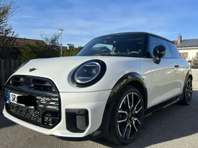 Gebraucht Mini John Cooper Works 156 PS (114 kW) 2025 Weiß Kleinwagen