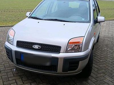 Second-hand Ford Fusion 80 CP (58 kW) 2005 Gri Hatchback