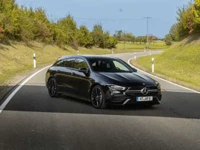 Gebraucht Mercedes CLA35 AMG AMG 306 PS (225 kW) 2022 Schwarz Coupé