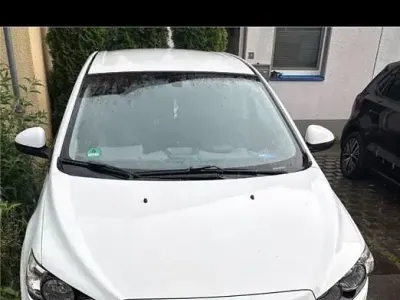 Gebraucht Chevrolet Aveo LT 86 PS (63 kW) 2013 Weiß Limousine
