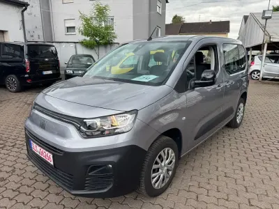 Gebraucht Fiat Doblò 131 PS (96 kW) 2023 Grau Van / Kleinbus