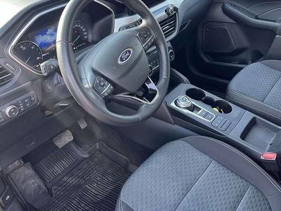 Gebraucht Ford Kuga 152 PS (111 kW) 2022 Rot SUV