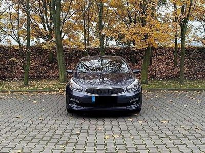 Gebraucht Kia Ceed 99 PS (72 kW) 2015 Grau Kleinwagen