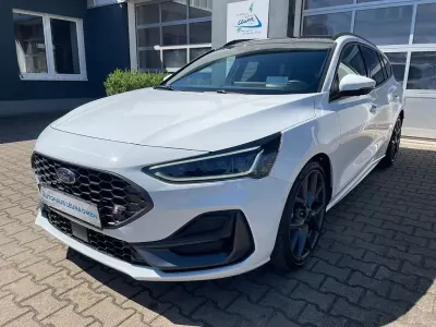 Gebraucht Ford Focus ST 280 PS (205 kW) 2023 Weiß Kombi