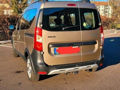Gebraucht Dacia Dokker 95 PS (69 kW) 2019 Andere farben Van / Kleinbus