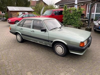 Grün Gebraucht 1984 Audi 80 Limousine | 2.500 €