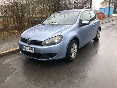 Gebraucht VW Golf VI 102 PS (75 kW) 2010 Blau Kleinwagen