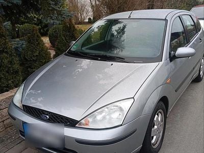 Silber Gebraucht 2003 Ford Focus Limousine | 350 € (Superpreis)
