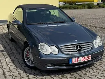 Gebraucht Mercedes CLK200 Avantgarde 163 PS (119 kW) 2005 Blau Cabrio