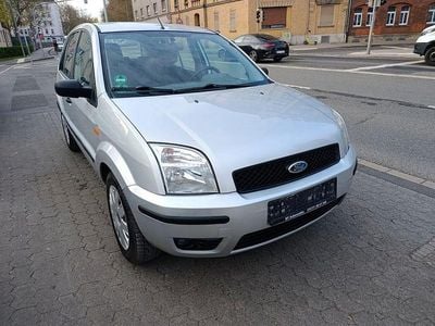 Usata Ford Fusion Trend 80 CV (58 kW) 2003 Argento Utilitaria