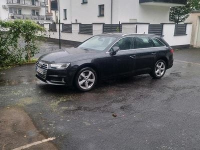 Gebraucht Audi A4 Sport 150 PS (110 kW) 2019 Schwarz Kombi