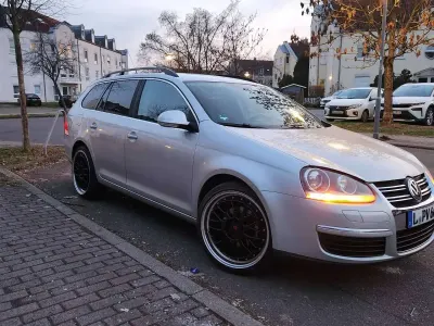 Gebraucht VW Golf V Comfortline 140 PS (102 kW) 2008 Silber Kombi