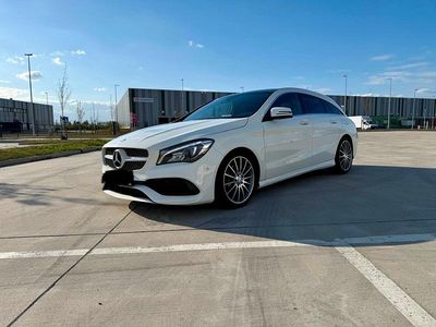 Usata Mercedes CLA200 AMG line 140 CV (102 kW) 2016 Bianco Station wagon