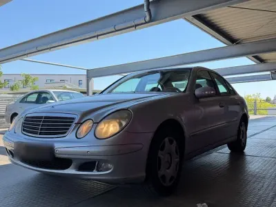 Gebraucht Mercedes E320 Classic 224 PS (164 kW) 2006 Silber Limousine