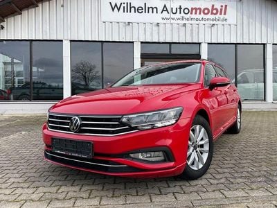 Rot Gebraucht 2023 VW Passat Business Kombi | 17.490 € (Superpreis)