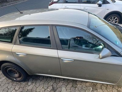 Gebraucht Alfa Romeo 159 Distinctive 160 PS (117 kW) 2006 Kombi