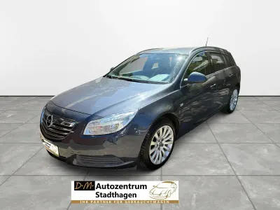 Gebraucht Opel Insignia Edition 140 PS (102 kW) 2010 Blau Kombi