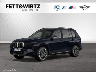 Usado BMW X7 M Sport 352 HP (258 kW) 2025 Cinzento SUV