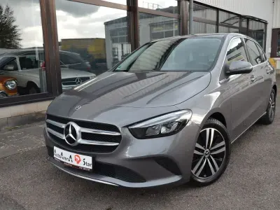 Gebraucht Mercedes B220 190 PS (139 kW) 2021 Mountaingrau Kleinwagen