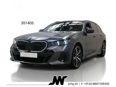 Gebraucht BMW 540 M Sport 303 PS (222 kW) 2025 Frozen deep grey metallic Kombi