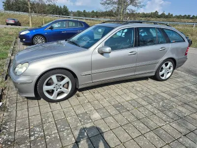 Gebraucht Mercedes C230 Avantgarde 204 PS (150 kW) 2007 Gold Kombi