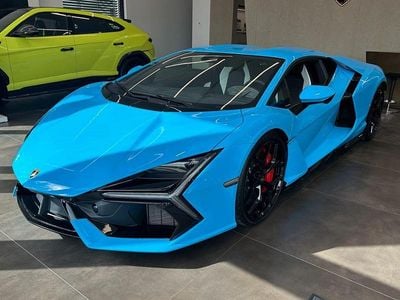 Lamborghini Revuelto