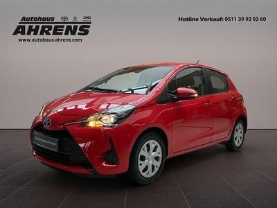 Vulcanorot Gebraucht 2020 Toyota Yaris Comfort Kleinwagen | 11.990 € (Fairer Preis)